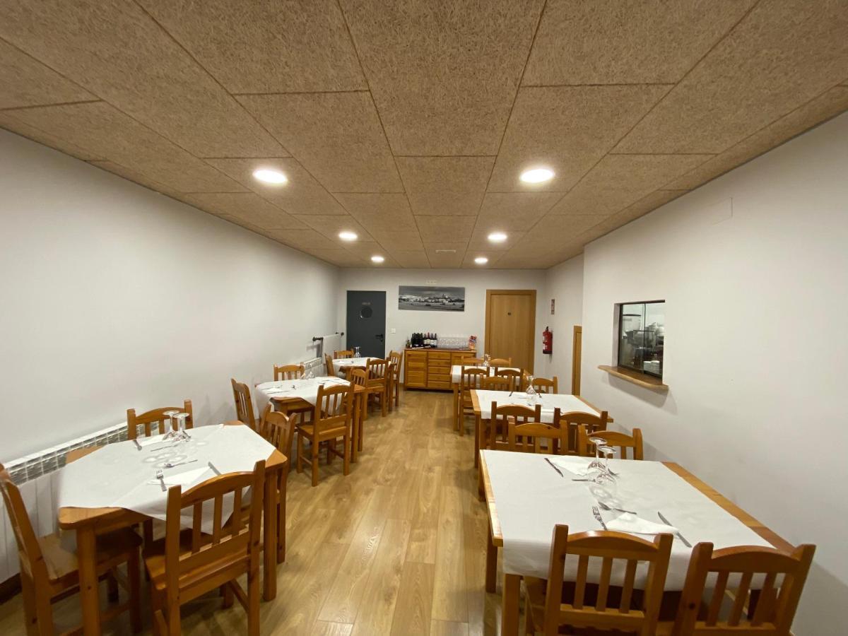 Albergue El Camino De Santovenia Santovenia De Oca Dış mekan fotoğraf